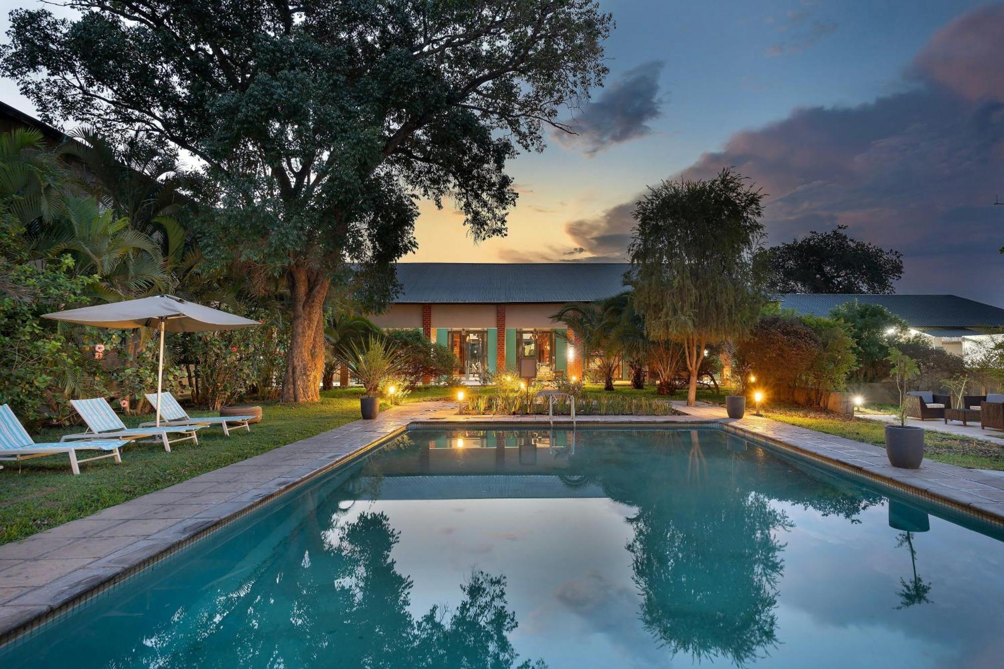 Protea Hotel By Marriott Ndola Exteriör bild